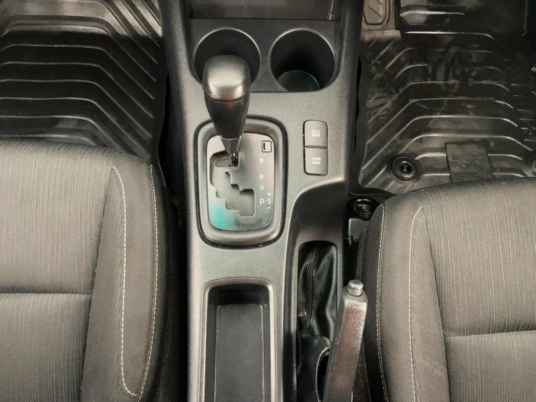 Photo '18' of Toyota Hilux