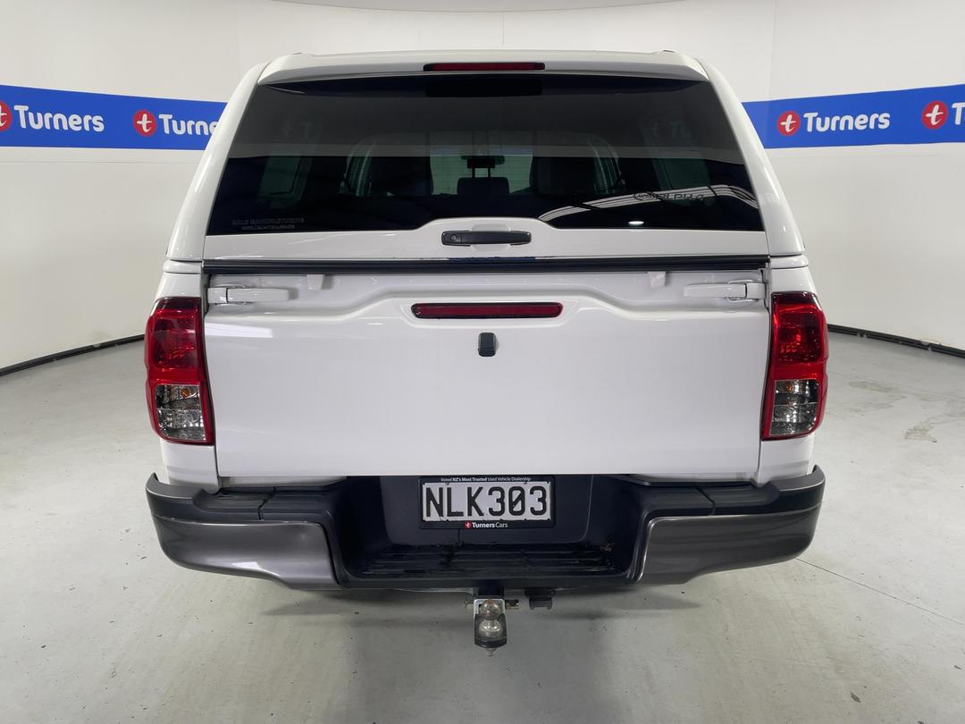 Photo '6' of Toyota Hilux