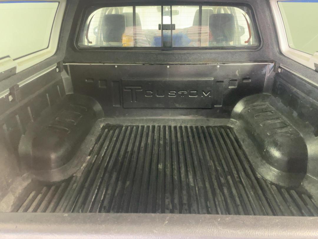 Photo '14' of Toyota Hilux