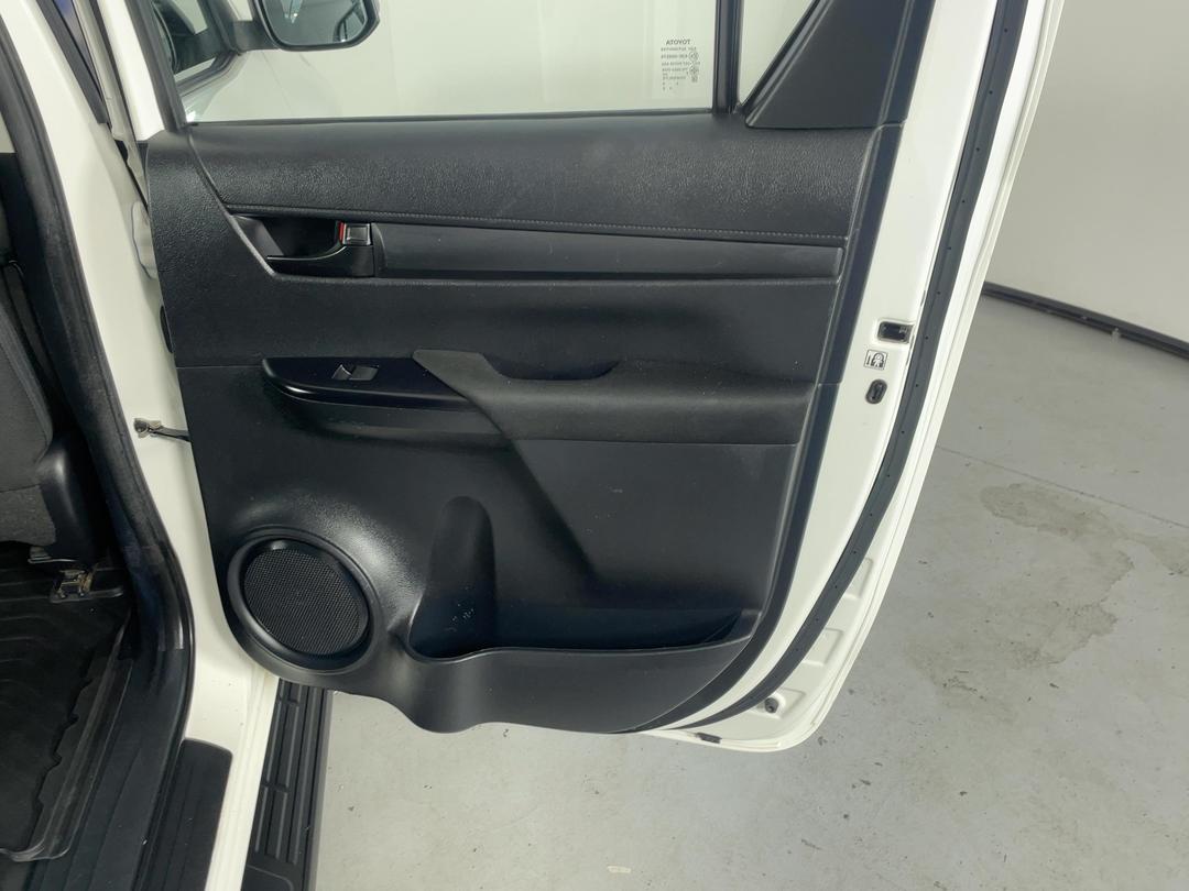 Photo '19' of Toyota Hilux