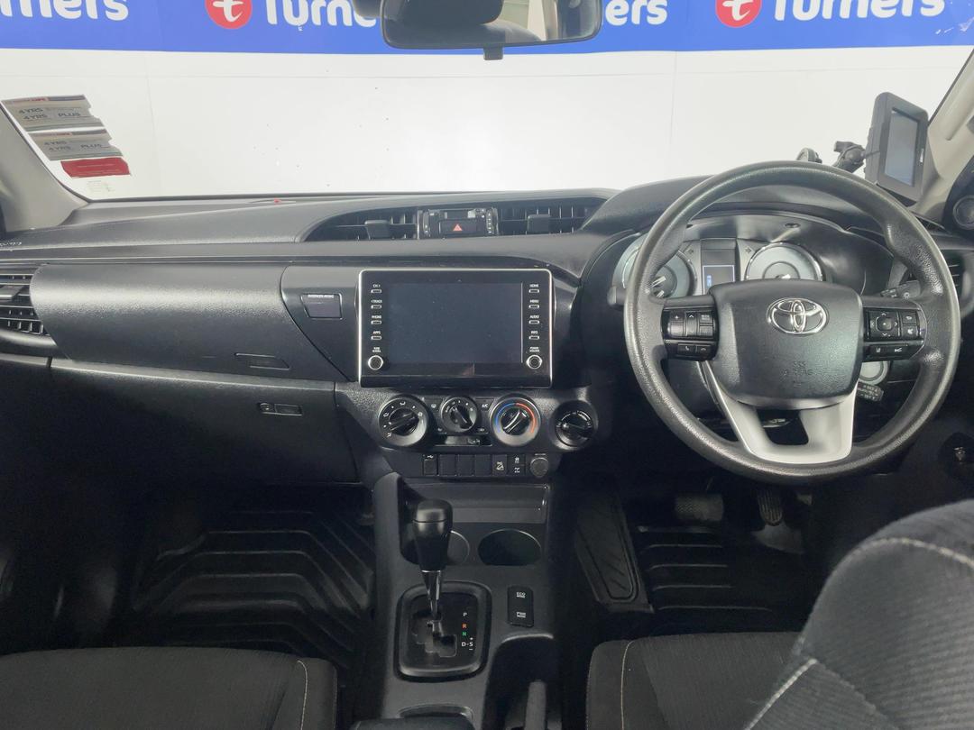 Photo '17' of Toyota Hilux