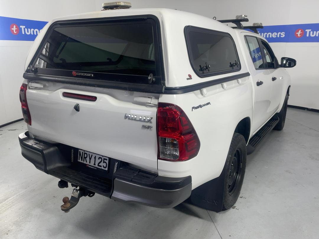 Photo '7' of Toyota Hilux