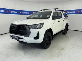 Photo '4' of Toyota Hilux