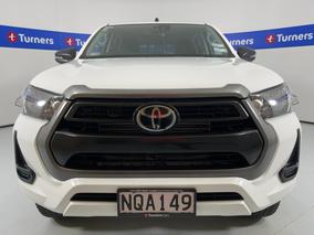Photo '2' of Toyota Hilux