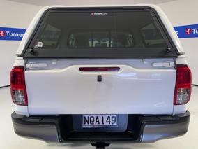 Photo '6' of Toyota Hilux