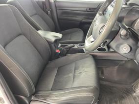 Photo '16' of Toyota Hilux