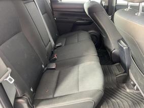 Photo '20' of Toyota Hilux