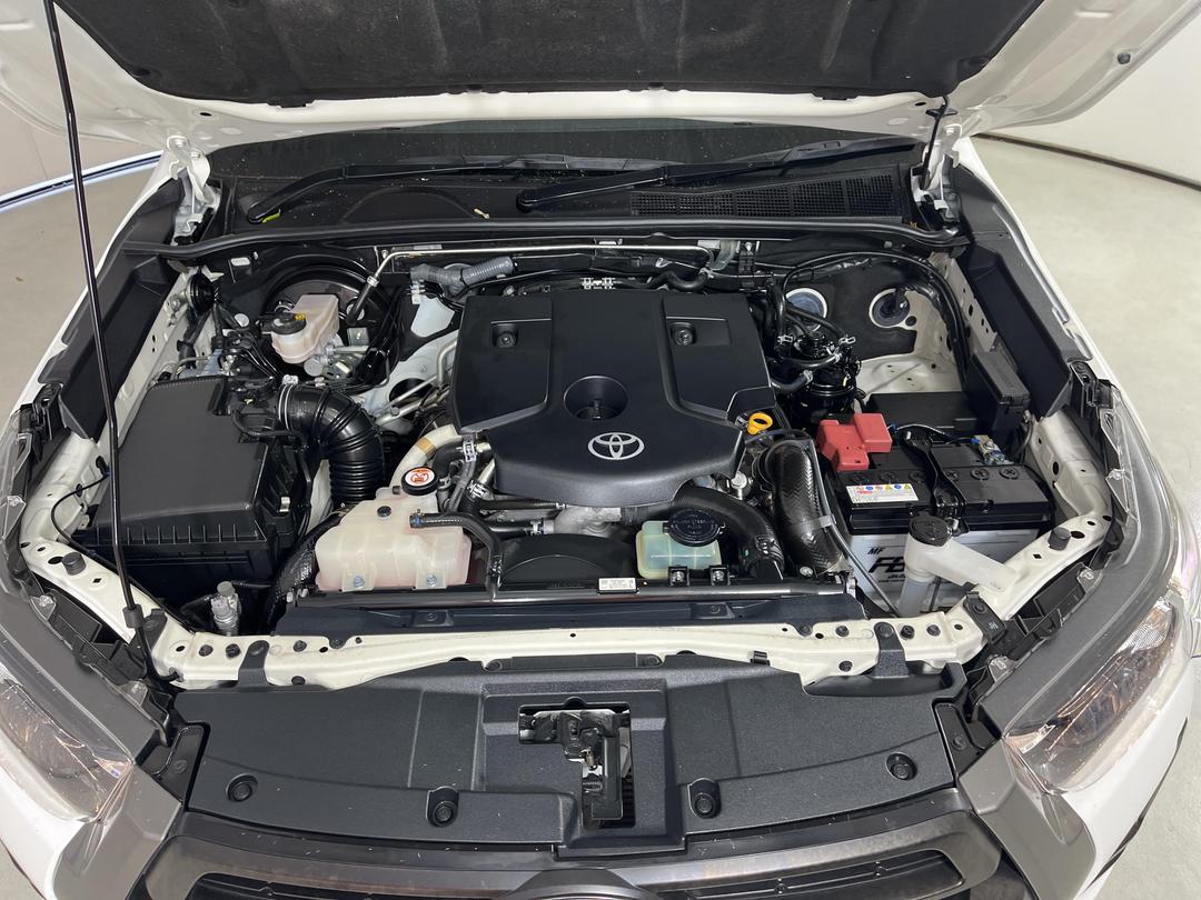 Photo '13' of Toyota Hilux