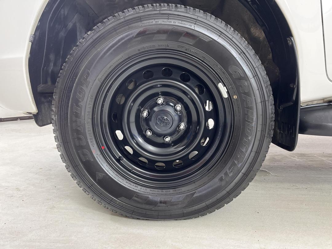 Photo '10' of Toyota Hilux