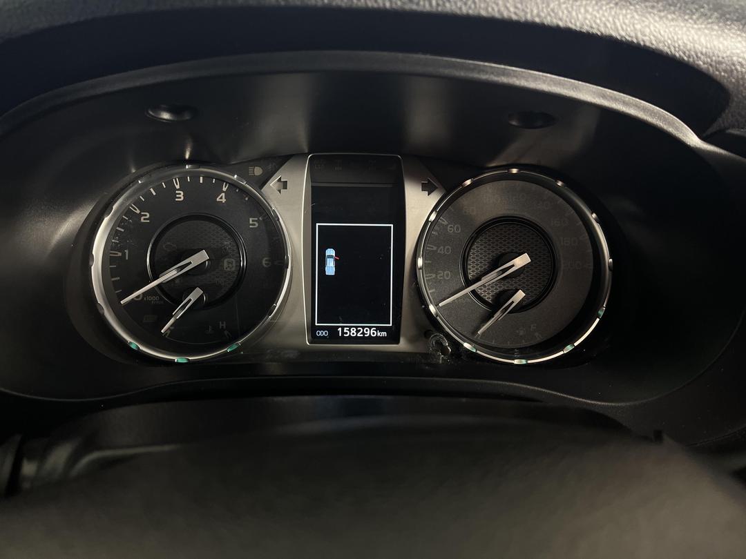 Photo '21' of Toyota Hilux