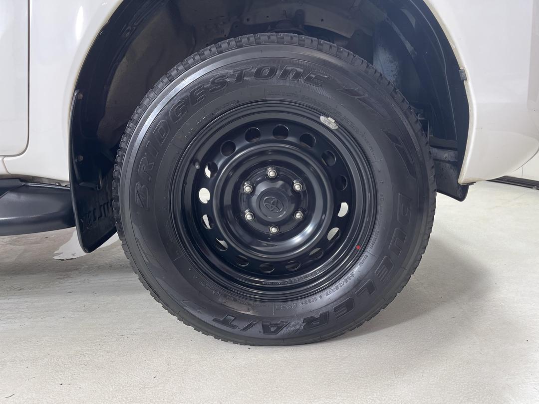 Photo '9' of Toyota Hilux