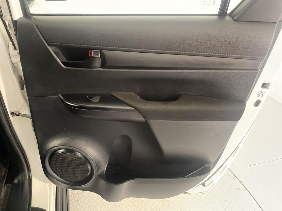 Photo '19' of Toyota Hilux