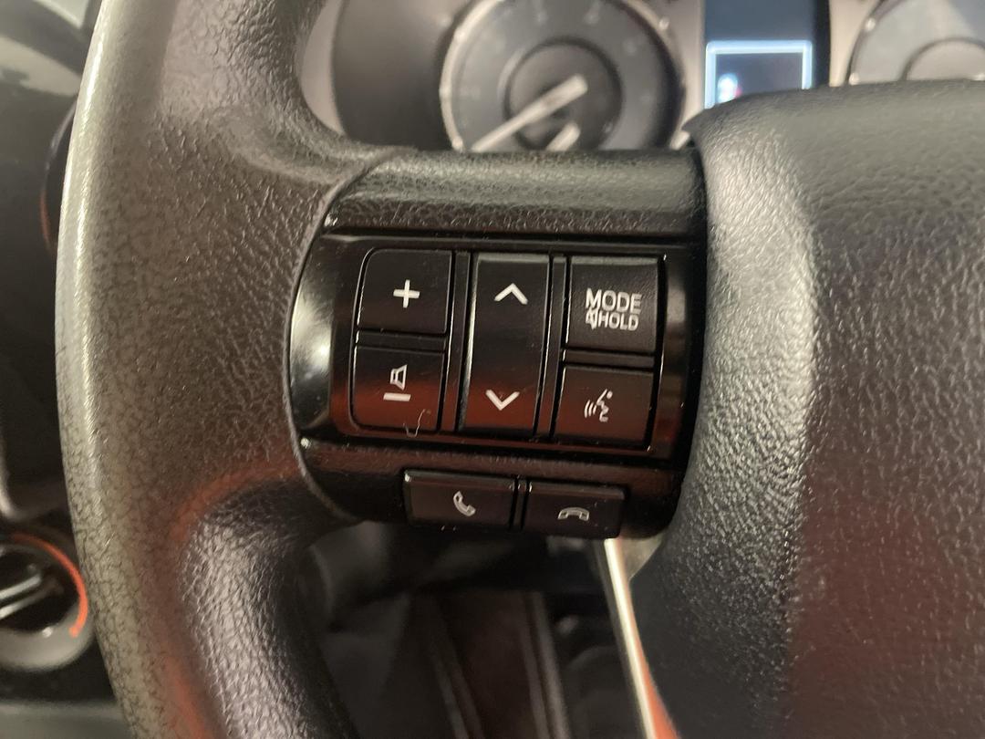 Photo '27' of Toyota Hilux