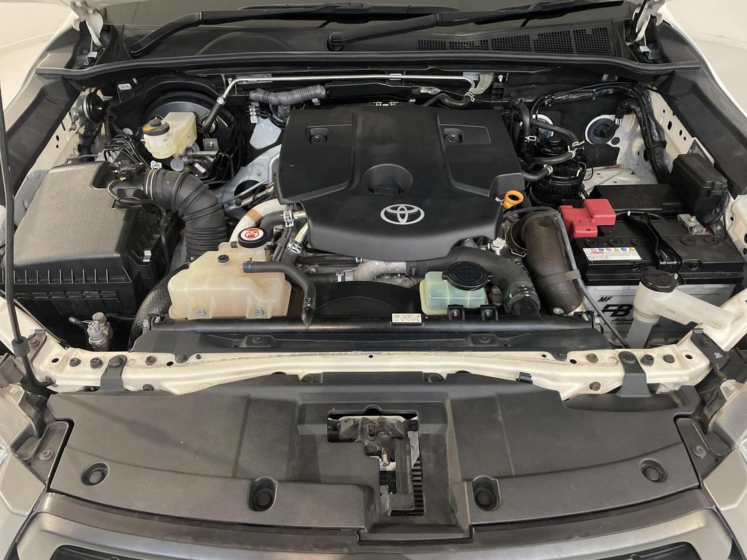 Photo '13' of Toyota Hilux