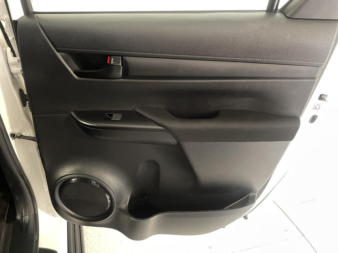 Photo '19' of Toyota Hilux