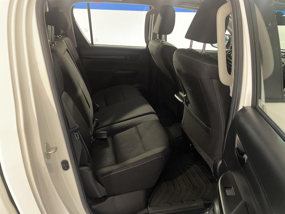 Photo '20' of Toyota Hilux