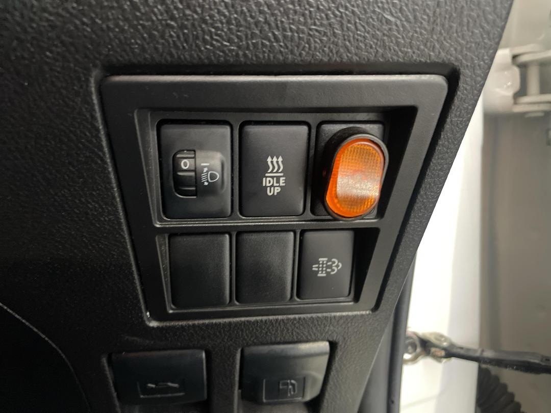 Photo '25' of Toyota Hilux