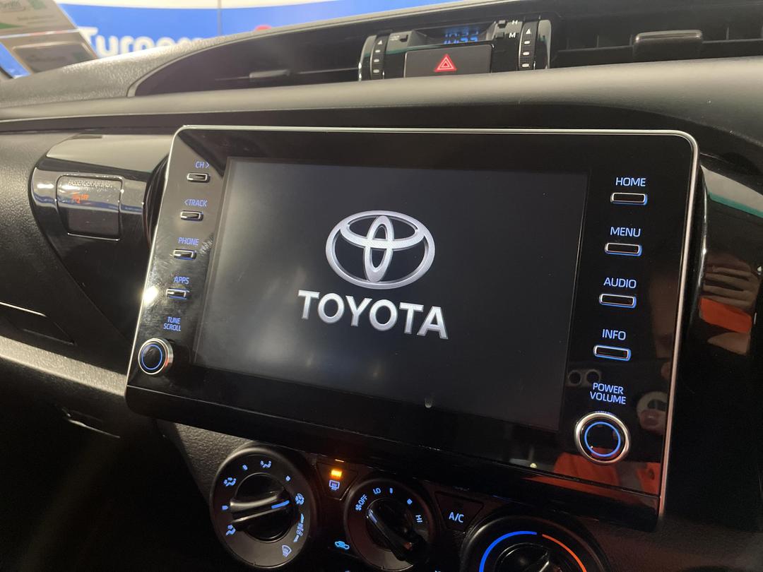 Photo '29' of Toyota Hilux