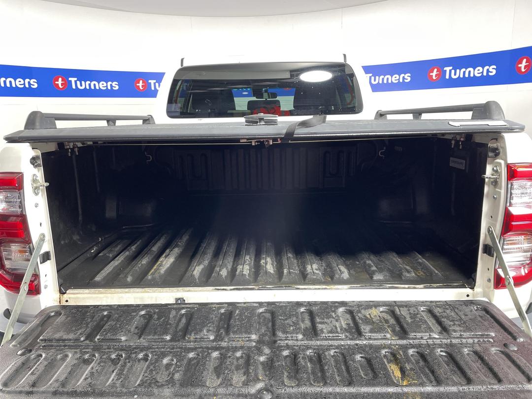 Photo '14' of Toyota Hilux