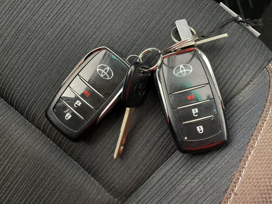 Photo '22' of Toyota Hilux