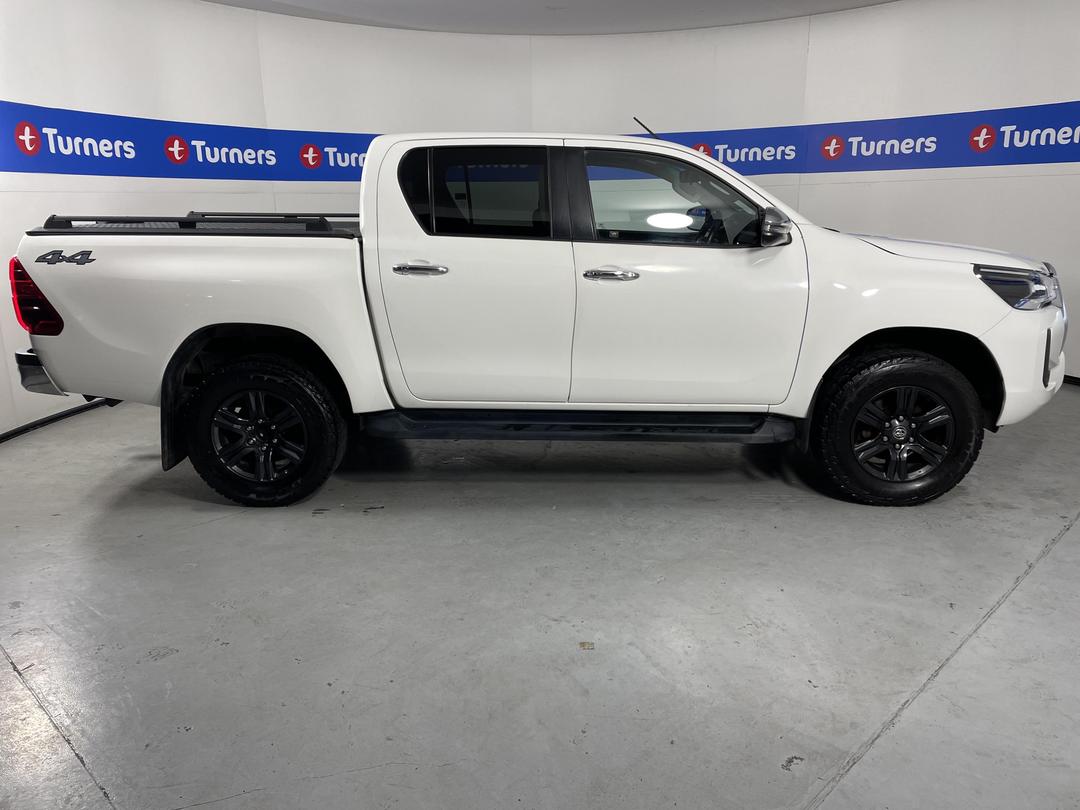 Photo '23' of Toyota Hilux