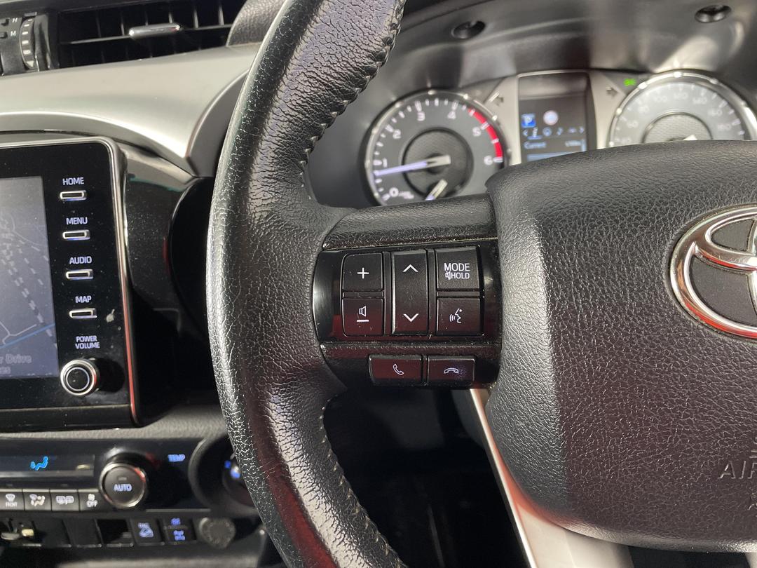 Photo '26' of Toyota Hilux