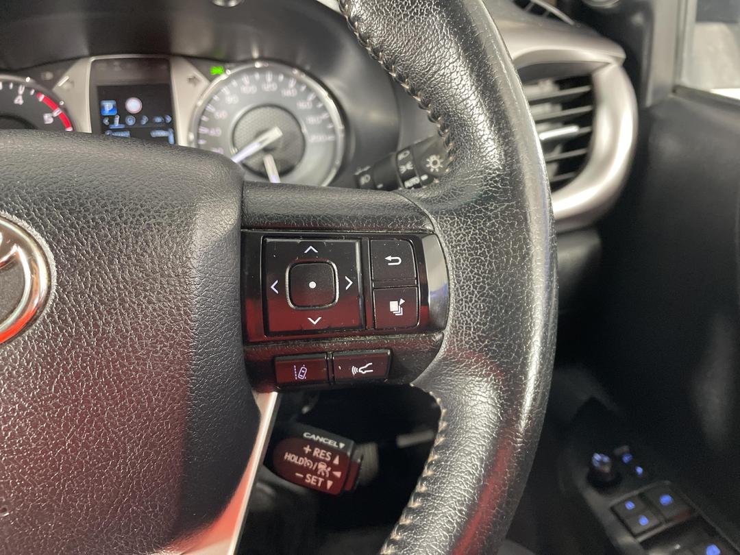 Photo '27' of Toyota Hilux