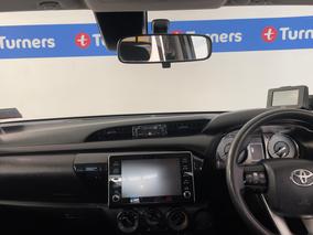Photo '17' of Toyota Hilux
