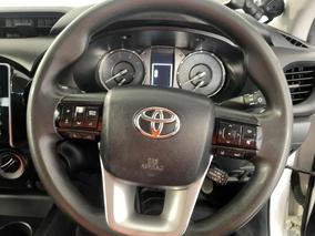 Photo '28' of Toyota Hilux