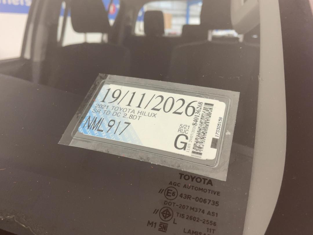 Photo '36' of Toyota Hilux