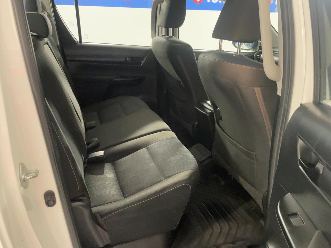 Photo '20' of Toyota Hilux