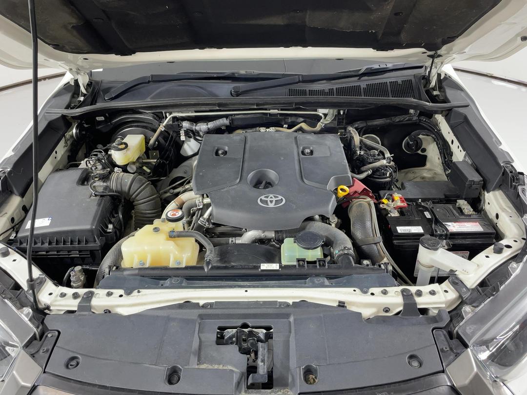 Photo '13' of Toyota Hilux