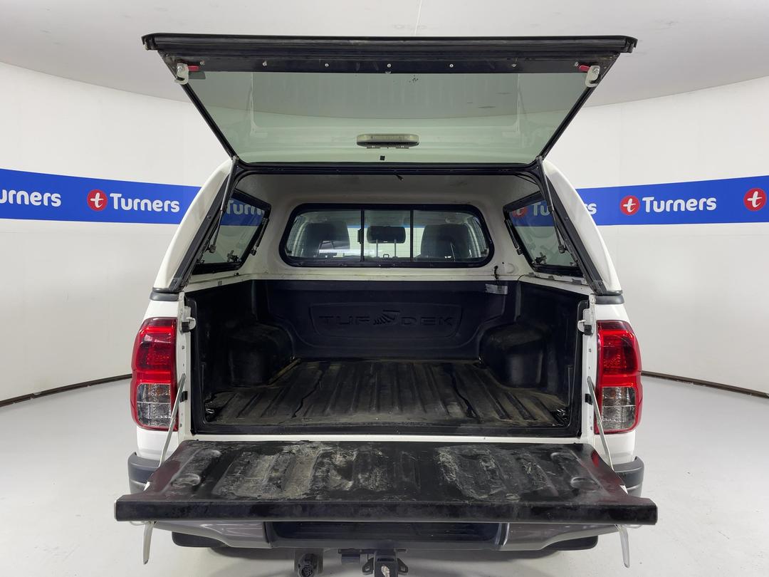 Photo '14' of Toyota Hilux