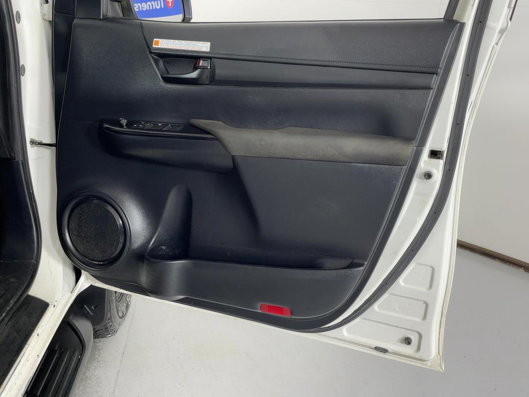 Photo '15' of Toyota Hilux