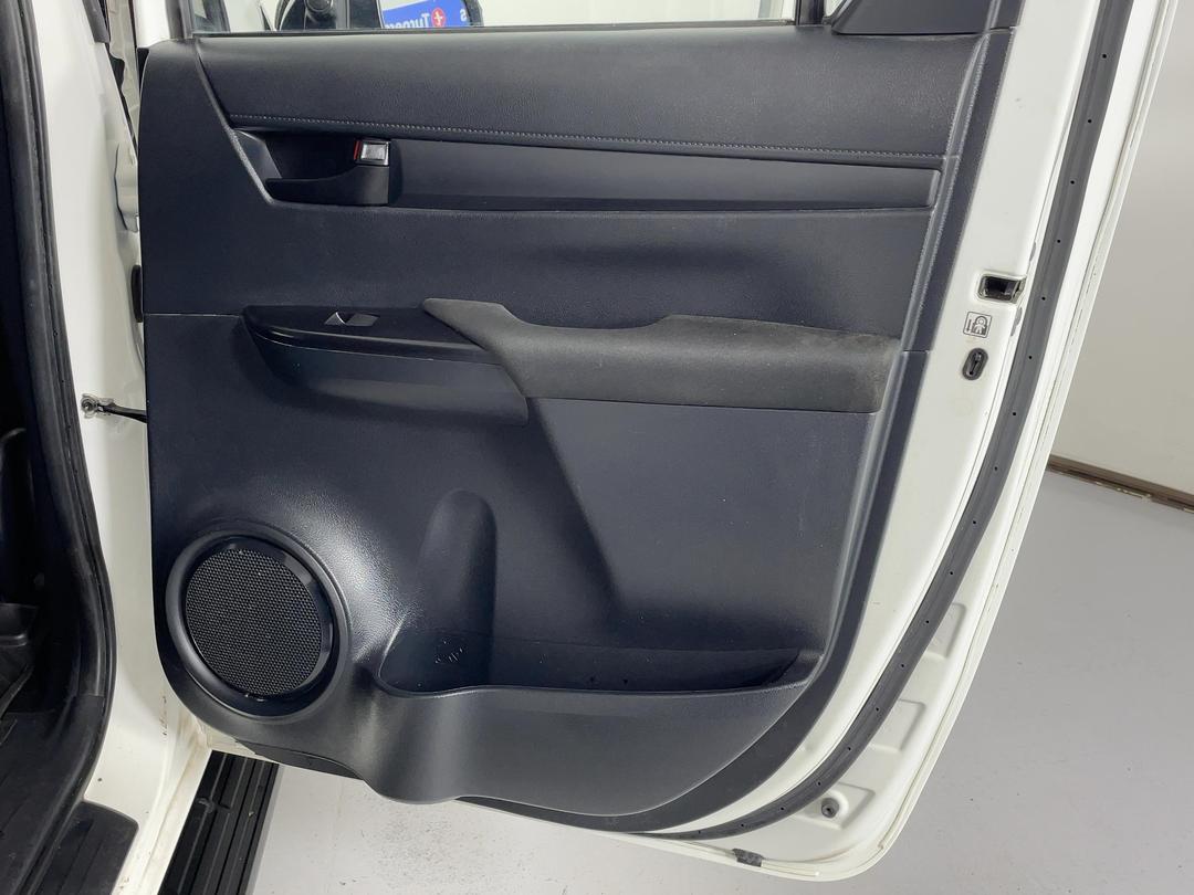 Photo '19' of Toyota Hilux