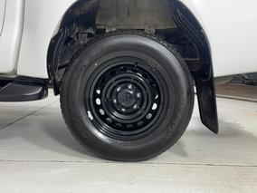 Photo '11' of Toyota Hilux