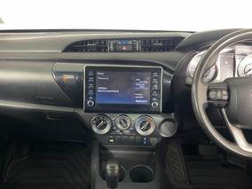 Photo '18' of Toyota Hilux