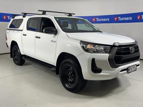 Image of 2021 Toyota Hilux SR TD DC 2WD