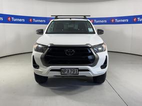 Photo '2' of Toyota Hilux