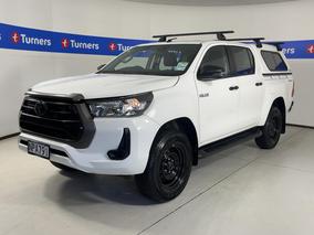 Photo '4' of Toyota Hilux