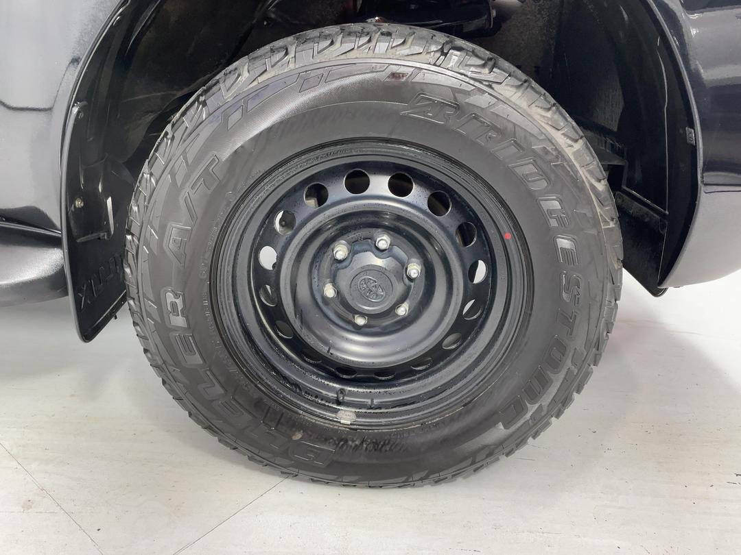 Photo '9' of Toyota Hilux