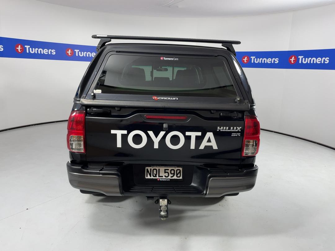Photo '6' of Toyota Hilux