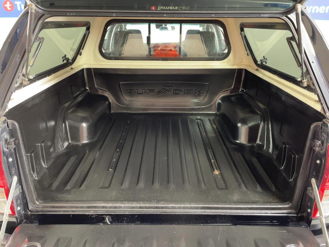 Photo '14' of Toyota Hilux