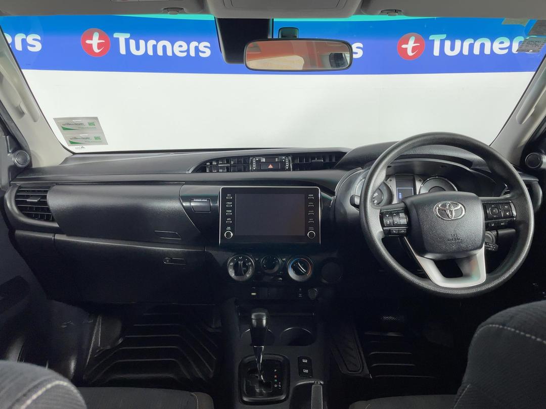 Photo '17' of Toyota Hilux