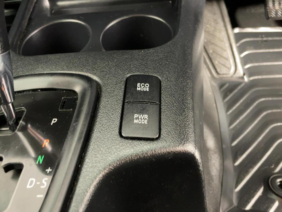 Photo '27' of Toyota Hilux