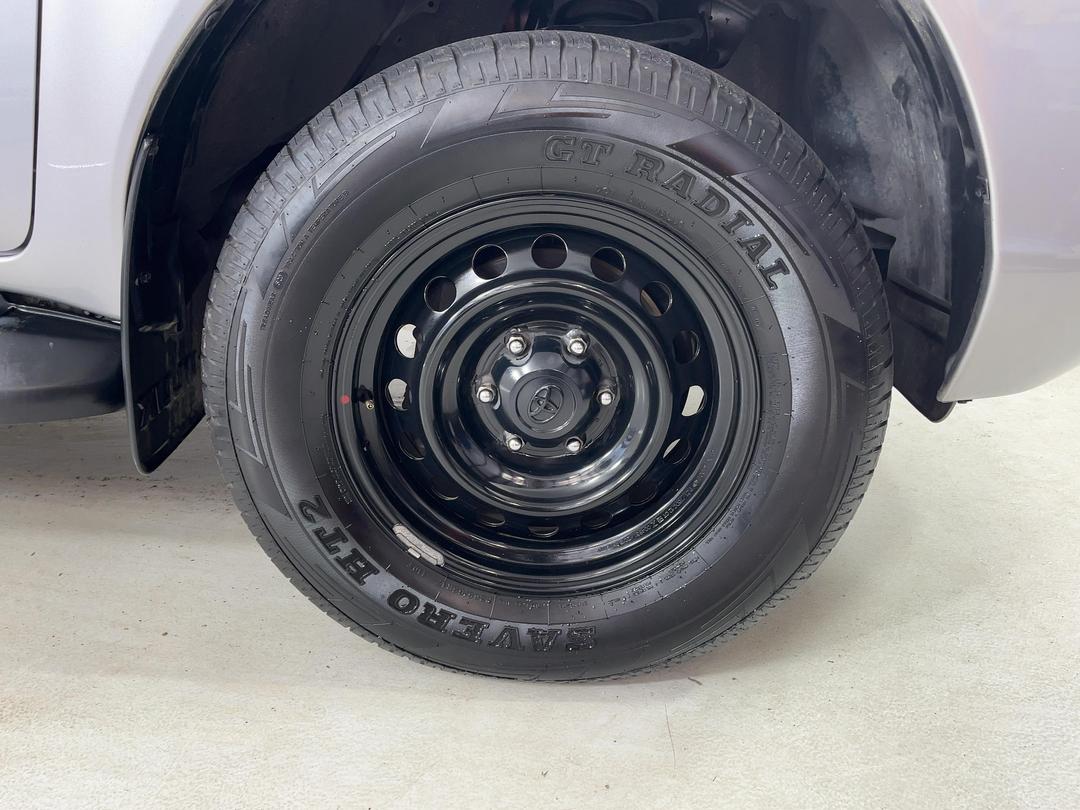 Photo '9' of Toyota Hilux