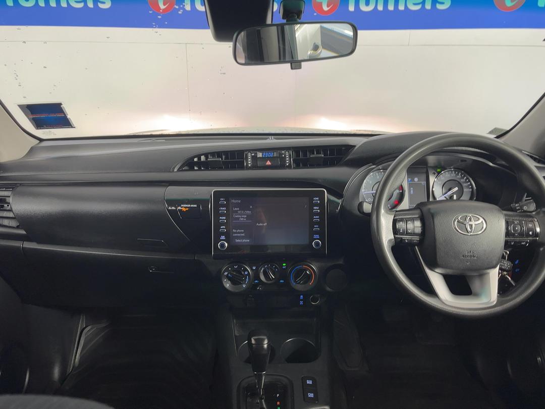 Photo '17' of Toyota Hilux
