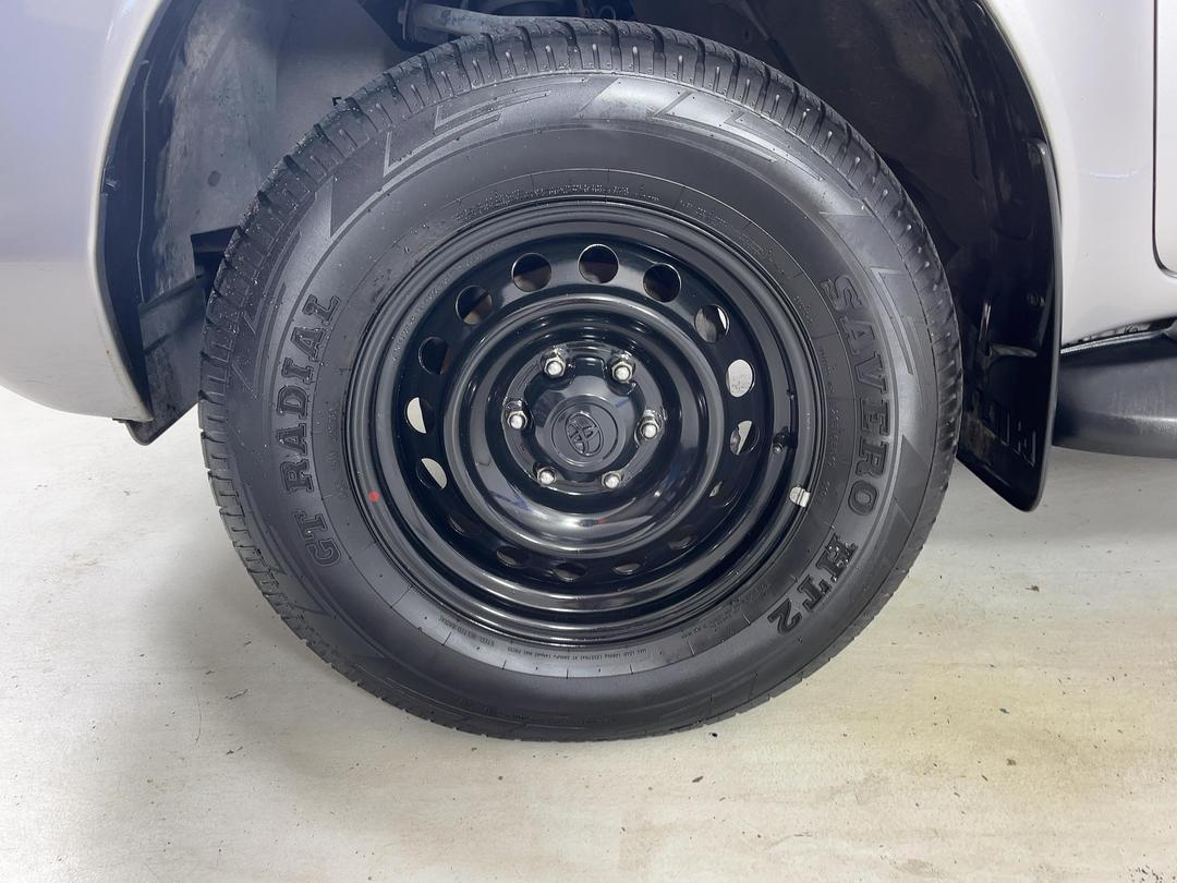 Photo '10' of Toyota Hilux