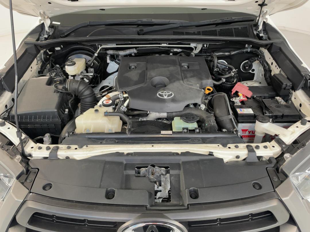 Photo '13' of Toyota Hilux