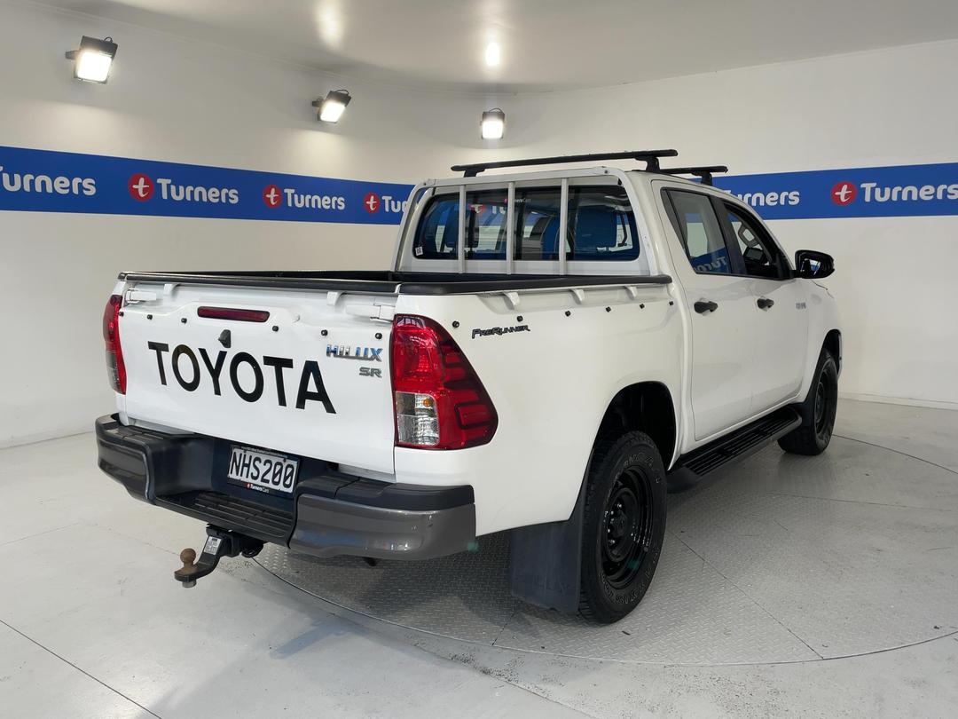 Photo '7' of Toyota Hilux